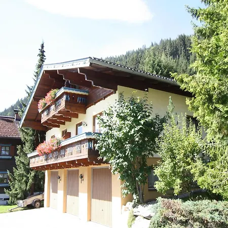 In Near Lift 아파트 클레이날